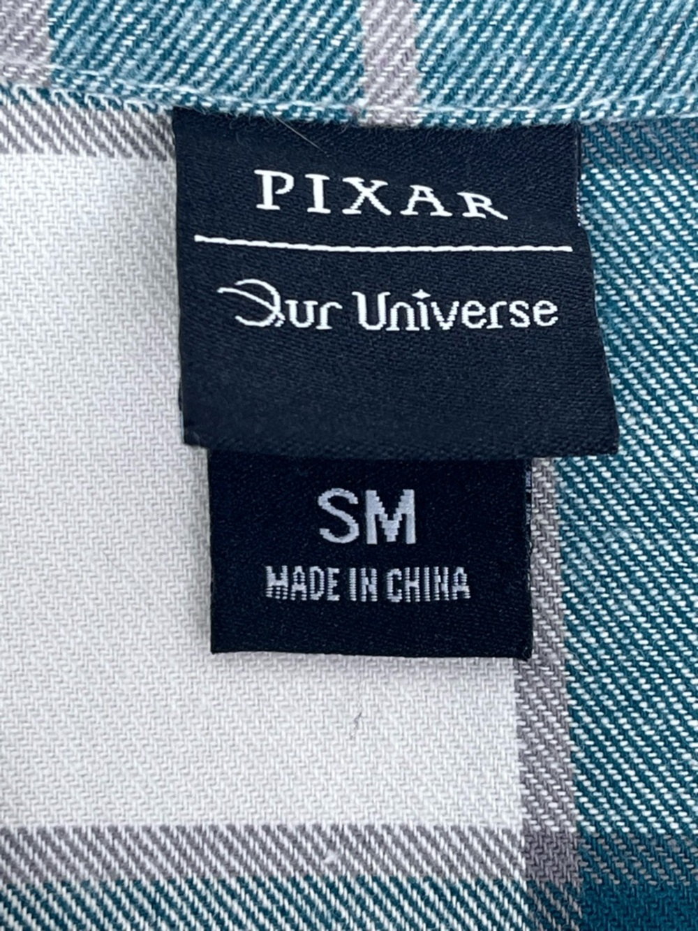 Pixar Our Universe Women's Flannel Top with Brave Merida  & DunBroch Bears Small - Picture 9 of 11